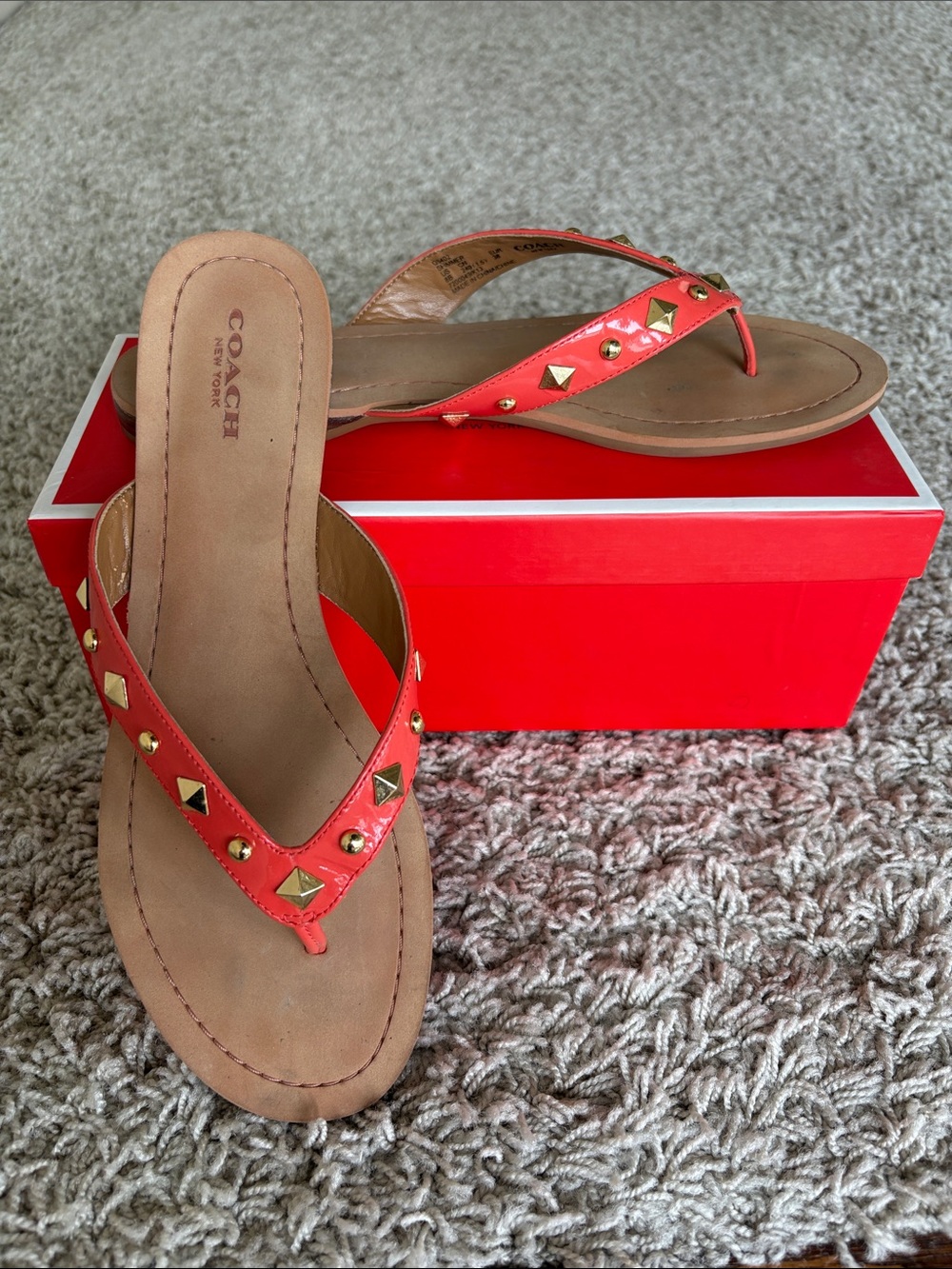 🧡Coach Hot Orange Shimmer Thong Sandals with Gold Pyramid Studs - 8M🧡